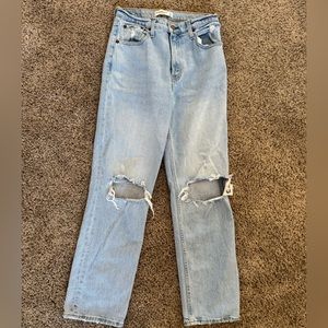 Abercrombie Straight Leg 90s Jeans- distressed, light wash